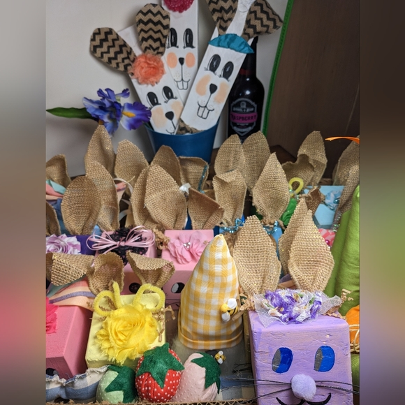 Wood Block Bunny HANDCRAFTED HANDPAINTED Easter Many Colors Available! - Picture 4 of 4